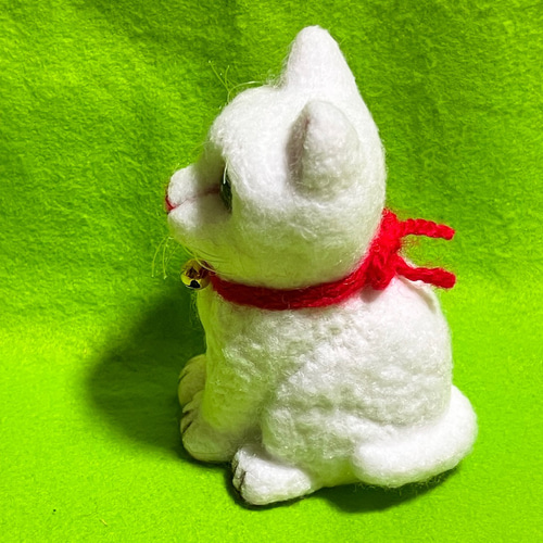白猫(中)置物#2 (羊毛フェルト) 羊毛フェルト 工房TAKA 通販