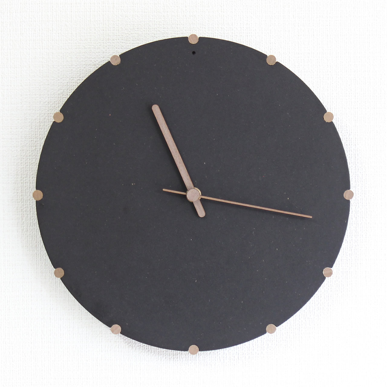 掛け時計 金平糖-black-w 楽しい カラフル デザイン おしゃれ 木製