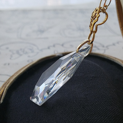 アンティーク アールデコCrystal-Glass（34×23㎜）／レア・Filigree