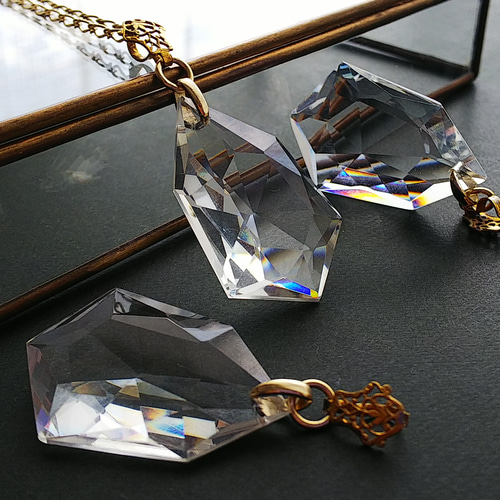 アンティーク アールデコCrystal-Glass（34×23㎜）／レア・Filigree