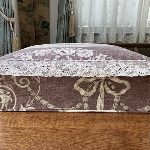 カルトナージュボックス フランスヴィンテージの生地です。趣きのある