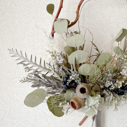 ドライフラワーのリース ユーカリ ベルガムナッツ スモークツリー