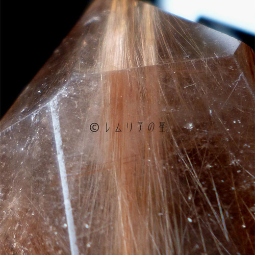 288 太陽放射、レッド＆ゴールドタイチンルチルクォーツ、水晶