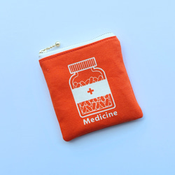 小さなおくすりポーチ（オレンジ） 1枚目の画像