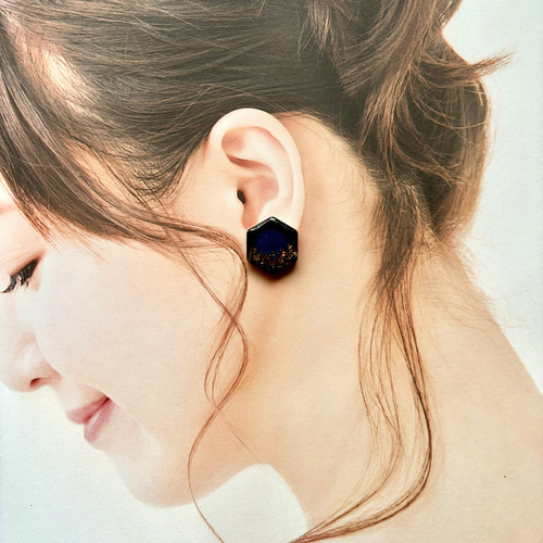 プレゼントにも最適◎夜空に星を散りばめたような美濃焼六角タイルの
