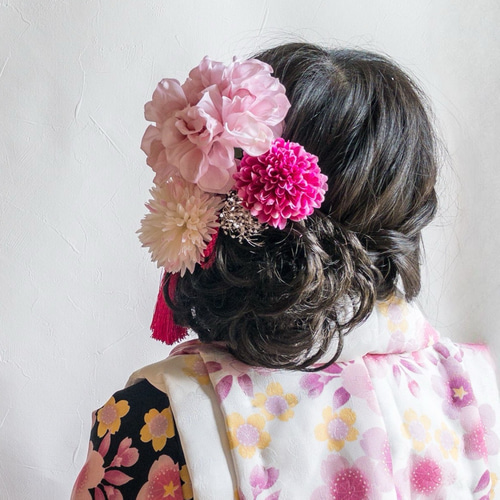 七五三髪飾り ダリア 紫陽花 赤い実 チュール髪飾り 成人式、卒業式