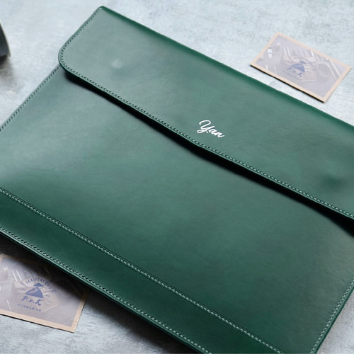 本革レザーヌメ革MacBookケース iPadなども作成可能 本革レザーヌメ革MacBookケース 純正 iPadなども作成可能