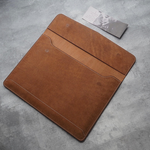 本革のノートパソコンケース タブレット iPad レザーケース 名