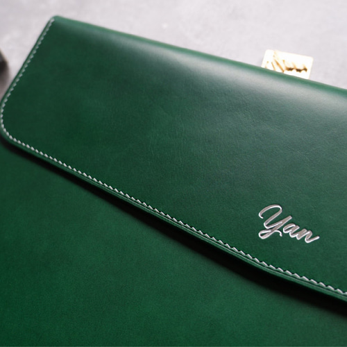 本革のノートパソコンケース タブレット iPad レザーケース 名入れ