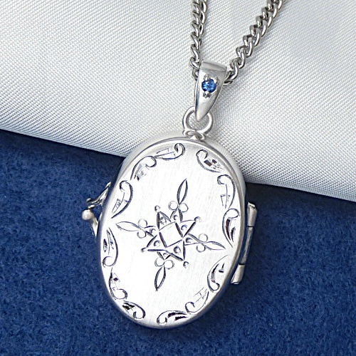 アンティーク　シルバー925ロケットペンダントトップ　手彫り 男女兼用 ドイツ シルバー ロケットペンダント アンティーク 手彫り調