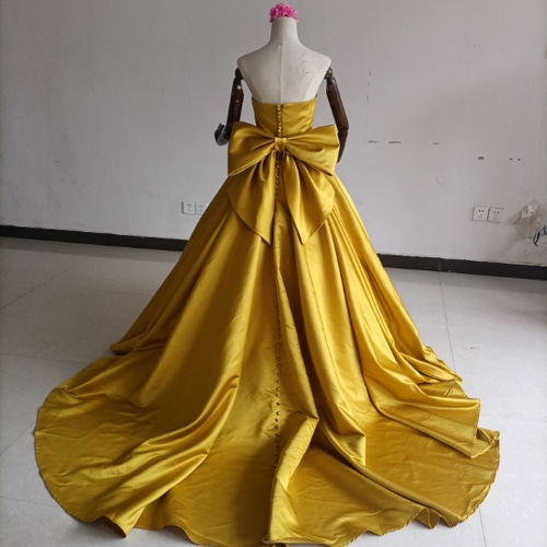 【髪飾りセット】イエローオフショルダーサテンロングドレス 髪飾りセット】イエローオフショルダーサテンロングドレス