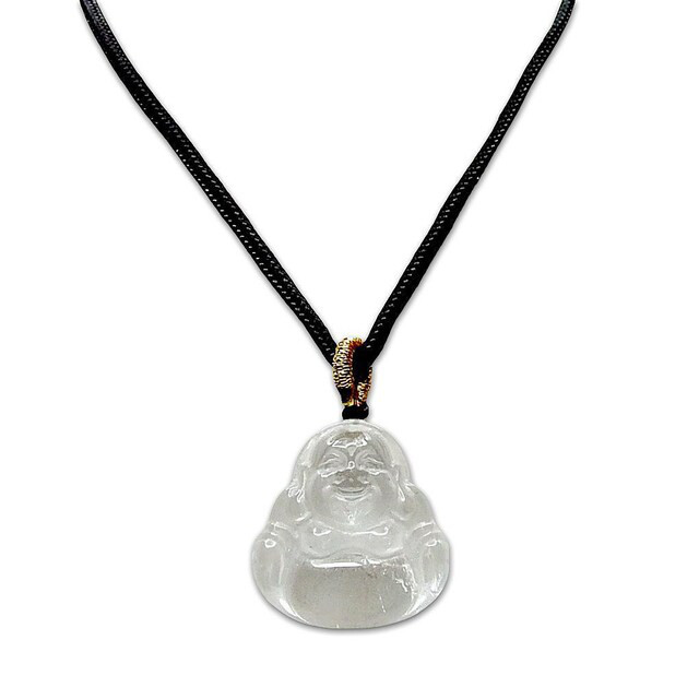 天然石水晶布袋様彫り品小サイズペンダントトップ黒紐ネックレス御守り