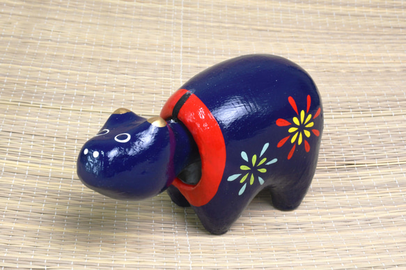 夏の風物詩「花火ベコ」 1枚目の画像