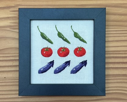 刺繍　フレーム　野菜　ハンドメイド 夏野菜の彩り 刺繍フレーム その他インテリア雑貨 Petite Nature