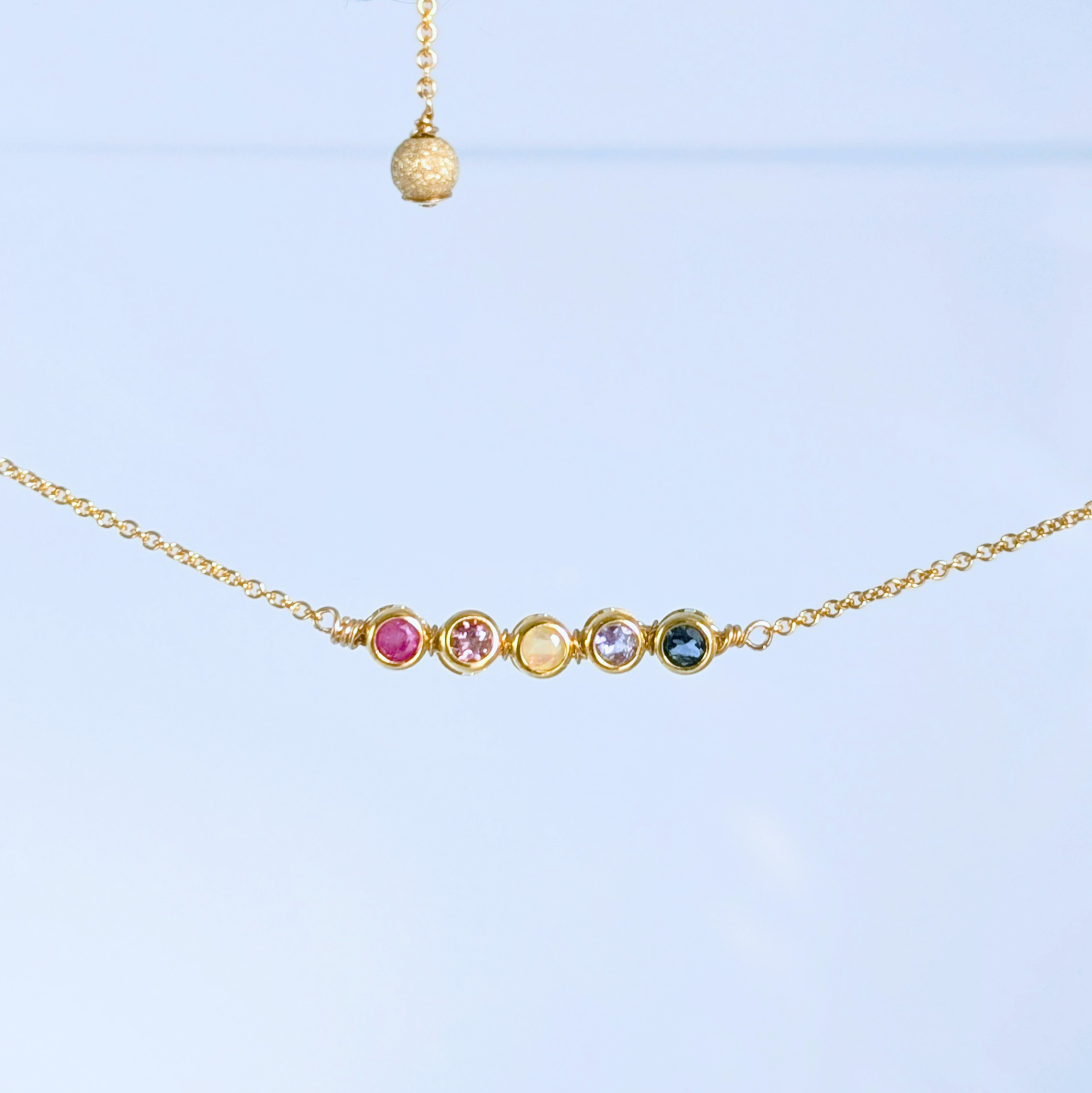 横ver.選べる【５人みんなの誕生石】14KGF/SV925と天然石のネックレス