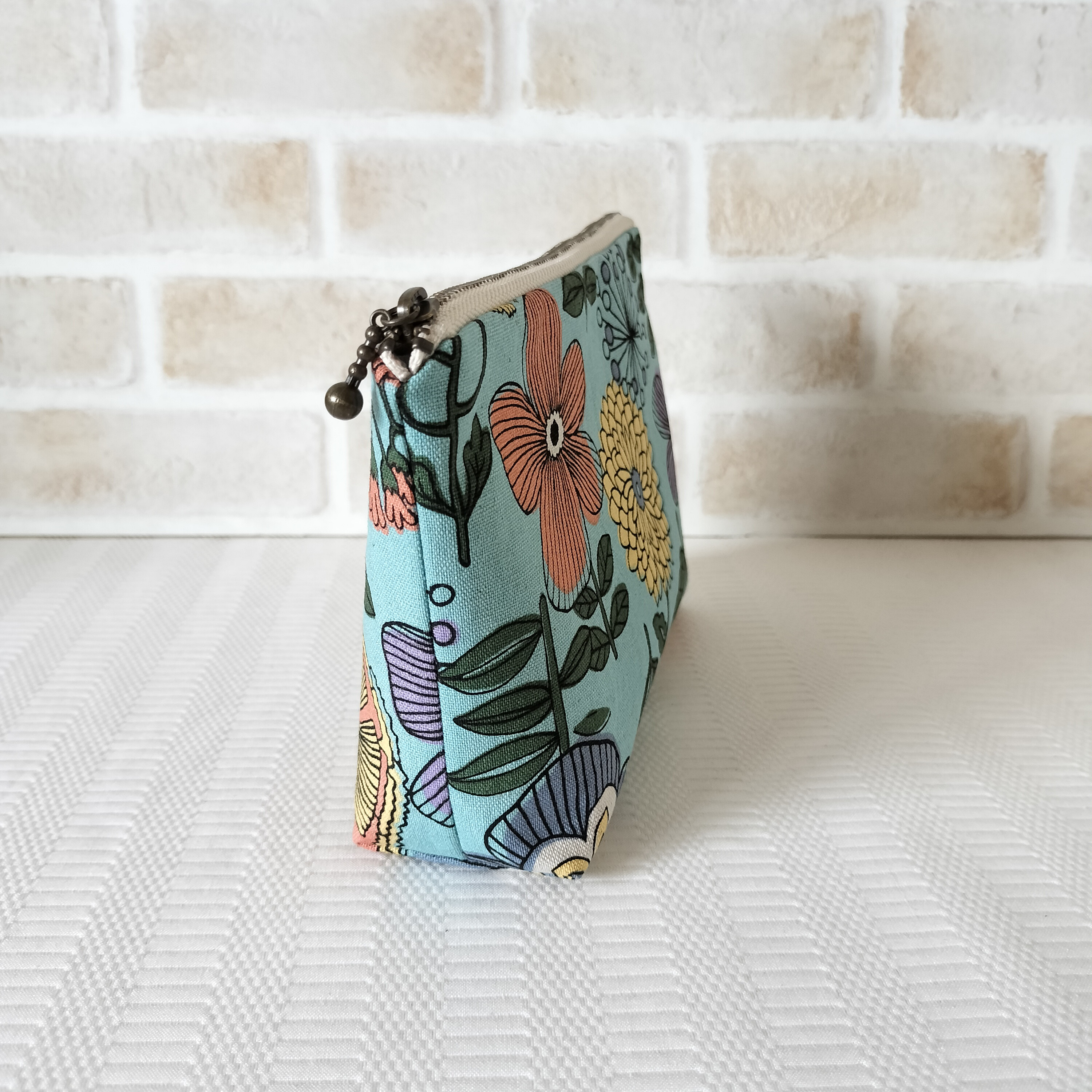 ✤巾着ポーチのおまけ付き✤ 2点セット ファスナーポーチ&ミニ巾着袋  