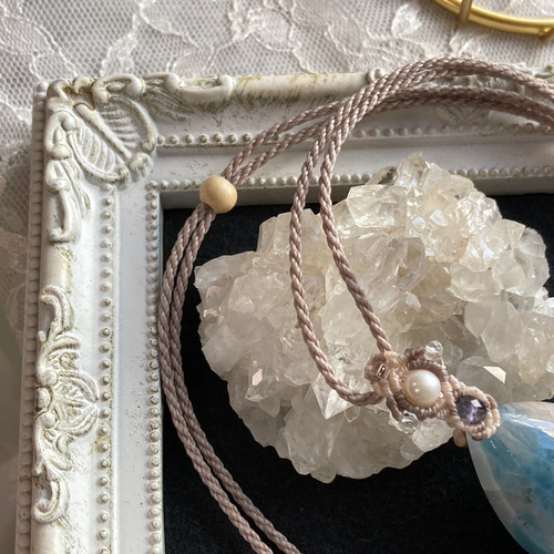 アクアマリンインクォーツ（シリカ母岩つきアクアマリン） Bマクラメ