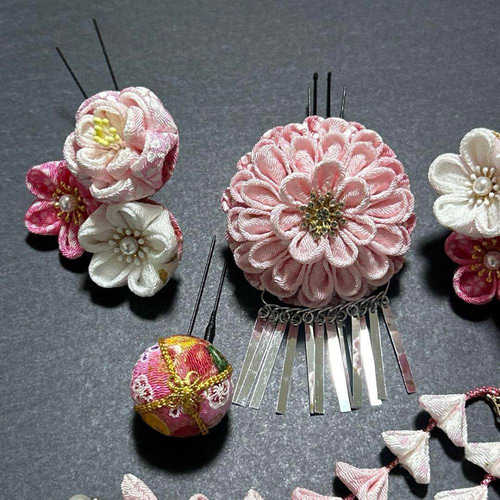 新作☆レジンヘアゴム　大人の髪飾り　八重グラデーション　恋 新作☆レジンヘアゴム 大人の髪飾り 八重グラデーションピンク