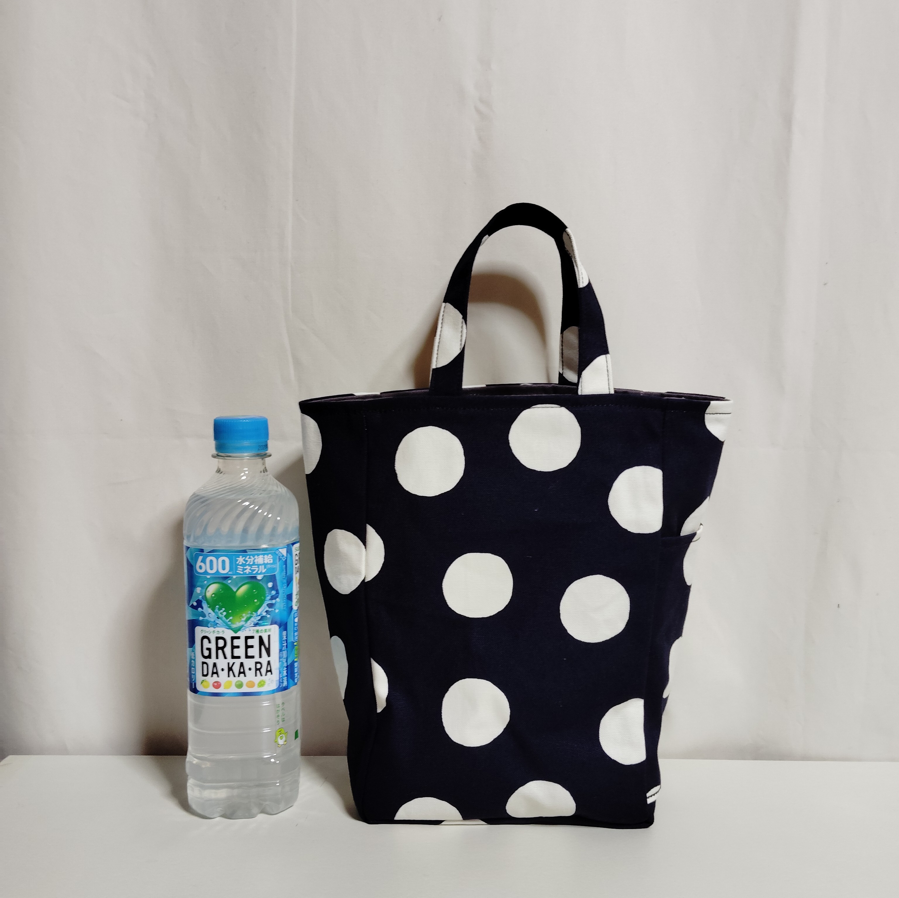ハンドメイド•トートバッグ•手提げバッグ•ネイビー•ドット柄•帆布•マリン ハンドメイド•トートバッグ•手提げバッグ•ネイビー•ドット柄