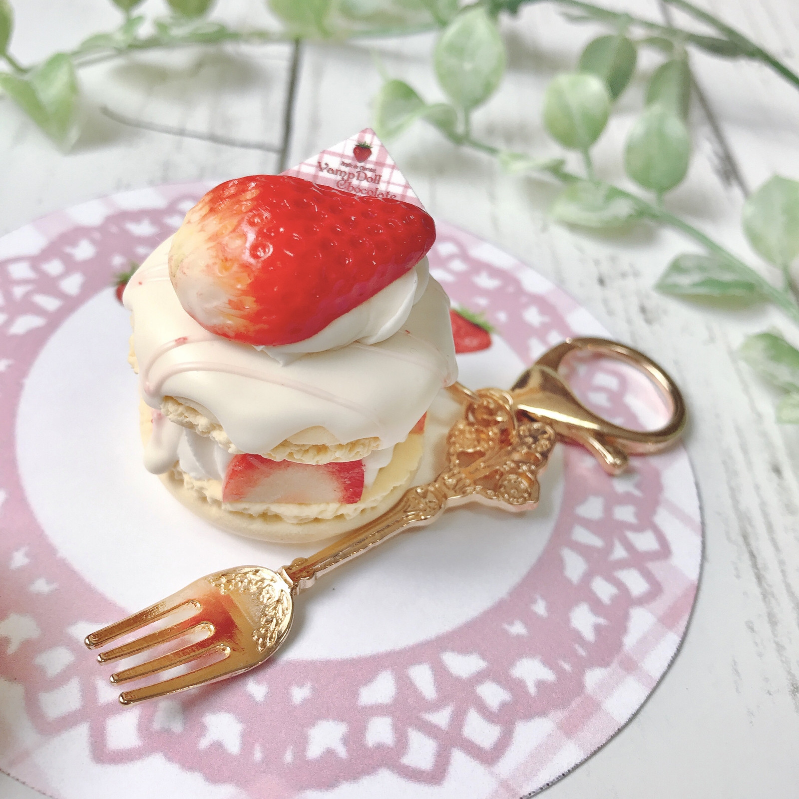 Lucky Cream Chocolate 様　パンケーキのバッグチャーム イチゴショートケーキチャーム バッグチャーム でこちゃん 通販