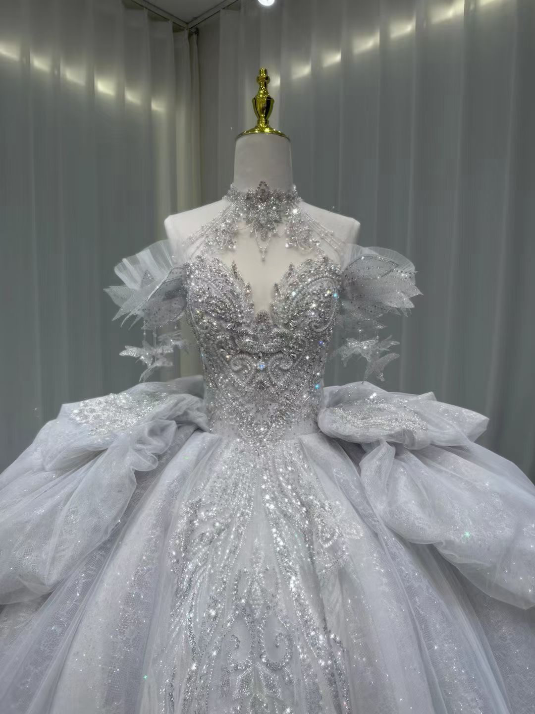 買わないと損！韓国スタイル　可愛い　グレー/ホワイト　フレアースカート　ボリューム　華やかトレーン結婚式挙式前撮り二次会