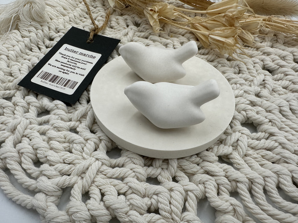 2点set スモールbabyバードオブジェ(オフホワイト) ///  ジェスモナイト 撮影小物 オブジェ 2枚目の画像