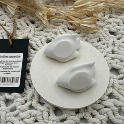 2点set スモールbabyバードオブジェ(オフホワイト) ///  ジェスモナイト 撮影小物 オブジェ 3枚目の画像