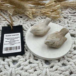 2点set スモールbabyバードオブジェ(ベージュマーブル) ///  ジェスモナイト 撮影小物 オブジェ 1枚目の画像