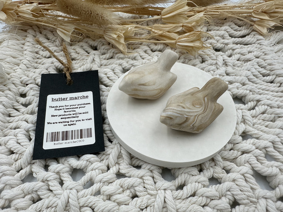 2点set スモールbabyバードオブジェ(ベージュマーブル) ///  ジェスモナイト 撮影小物 オブジェ 1枚目の画像