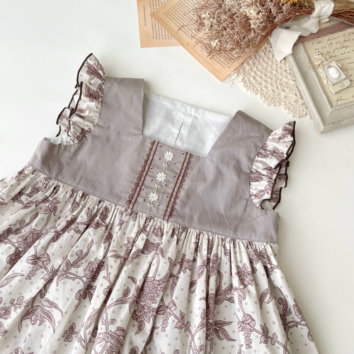 特別価格】【即納＊110size】マロリーバニラ＊花刺繍のワンピース 子供  