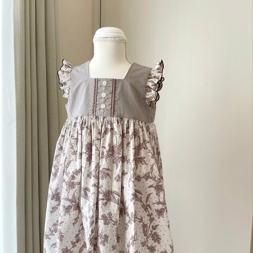 特別価格】【即納＊110size】マロリーバニラ＊花刺繍のワンピース 子供  