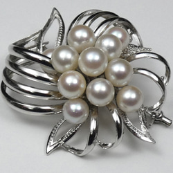アコヤ本真珠ブローチ 強テリ上質花珠級 約6.0-6.8mm日本産あこや×大小