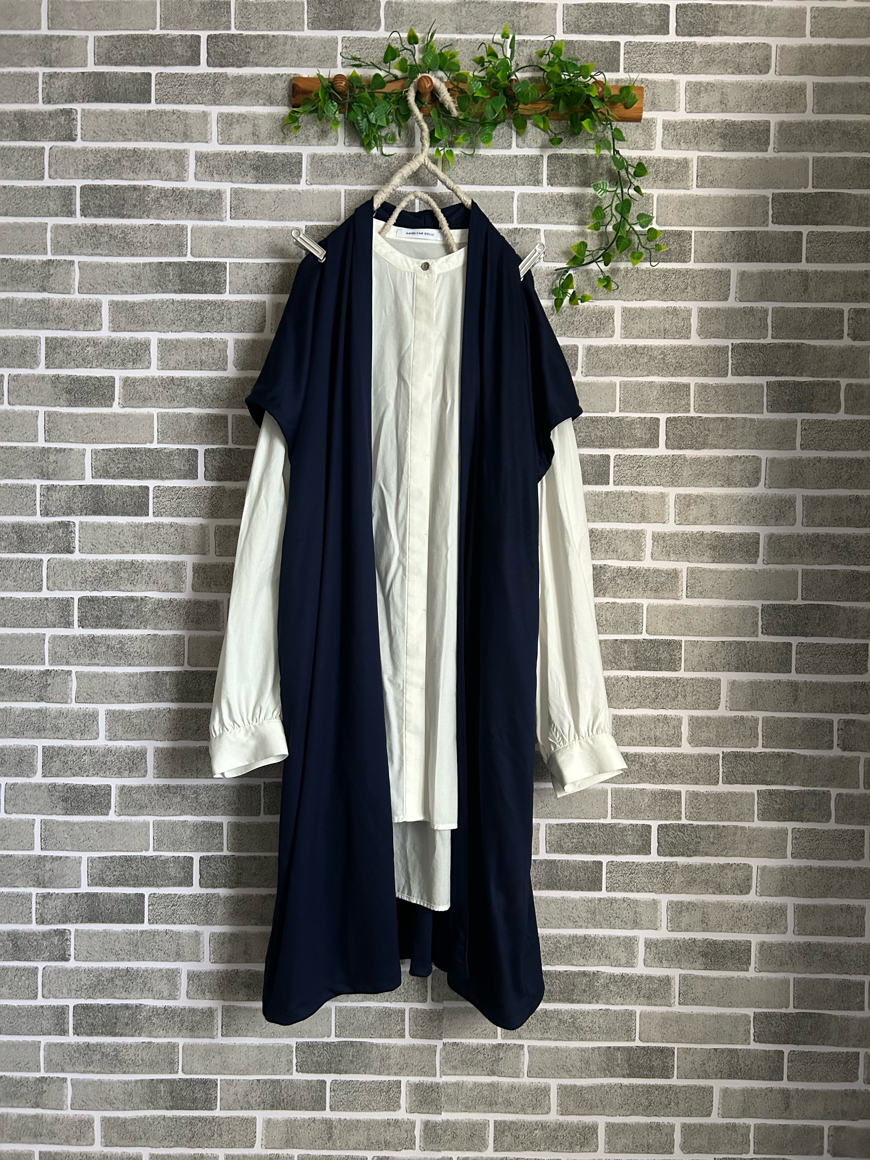 肌触り良いネイビーニットローブジレロングカーディガン