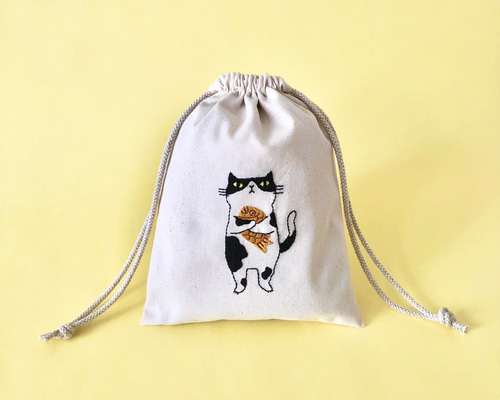 専用　ハンドメイド　刺繍巾着　刺繍ポーチ　猫　ラグドール　ミケ　茶トラ　ビーズ 再制作】ビーズ刺繍の猫ブローチ・茶トラ ブローチ Little Plum
