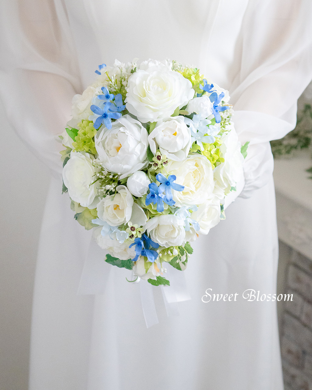 【オーダーメイド】ホワイト＆ブルーのティアドロップブーケ＆ブートニア
