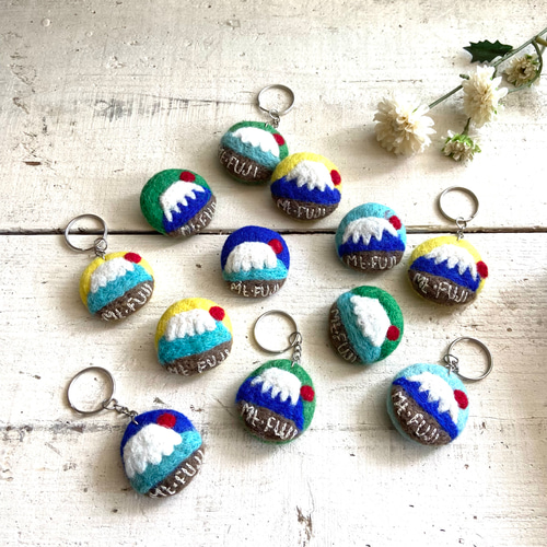 富士山 羊毛 フエルト メダル キーホルダー ハンドメイド お土産