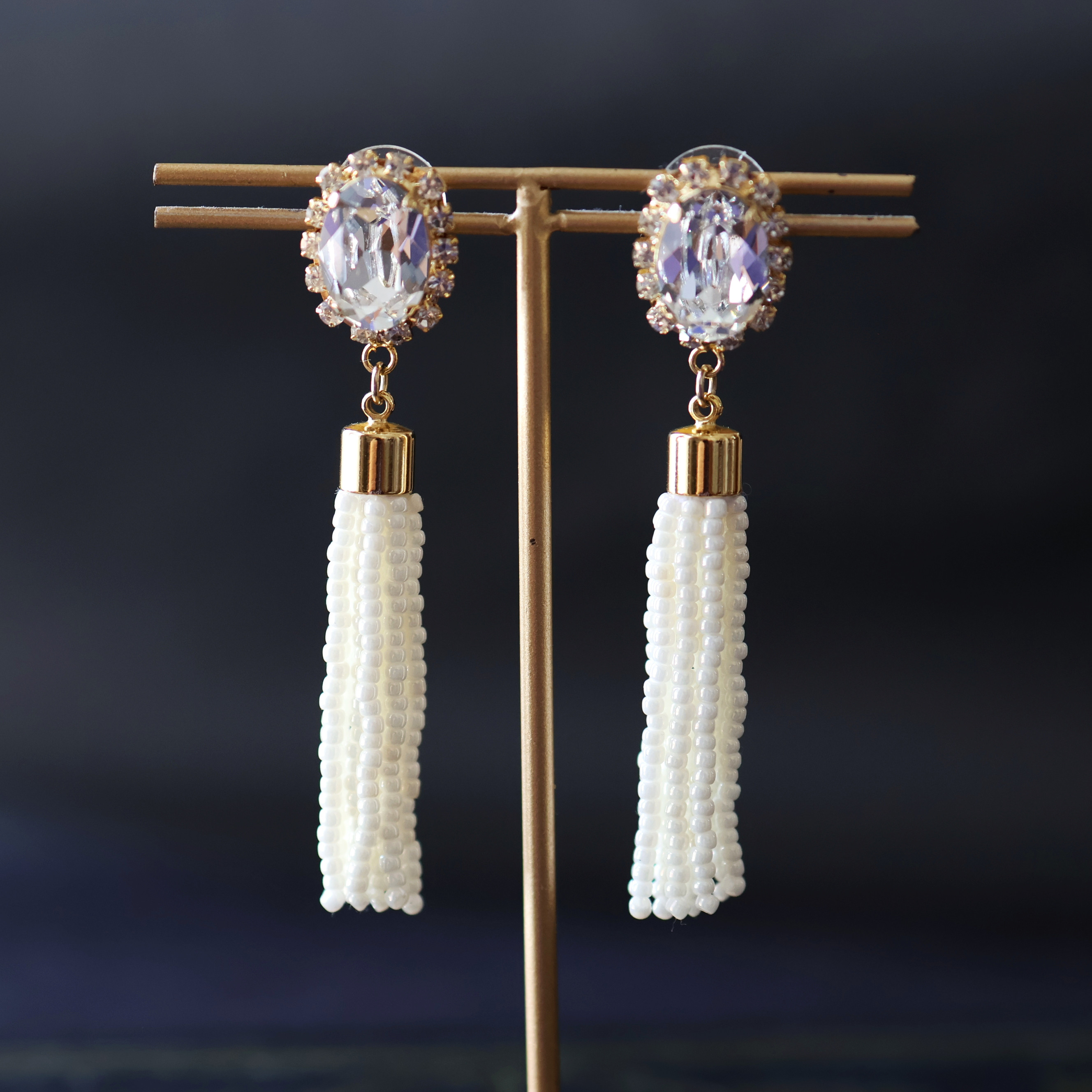 ビーズタッセルのビジュー　ピアス/イヤリング(ゴールド)