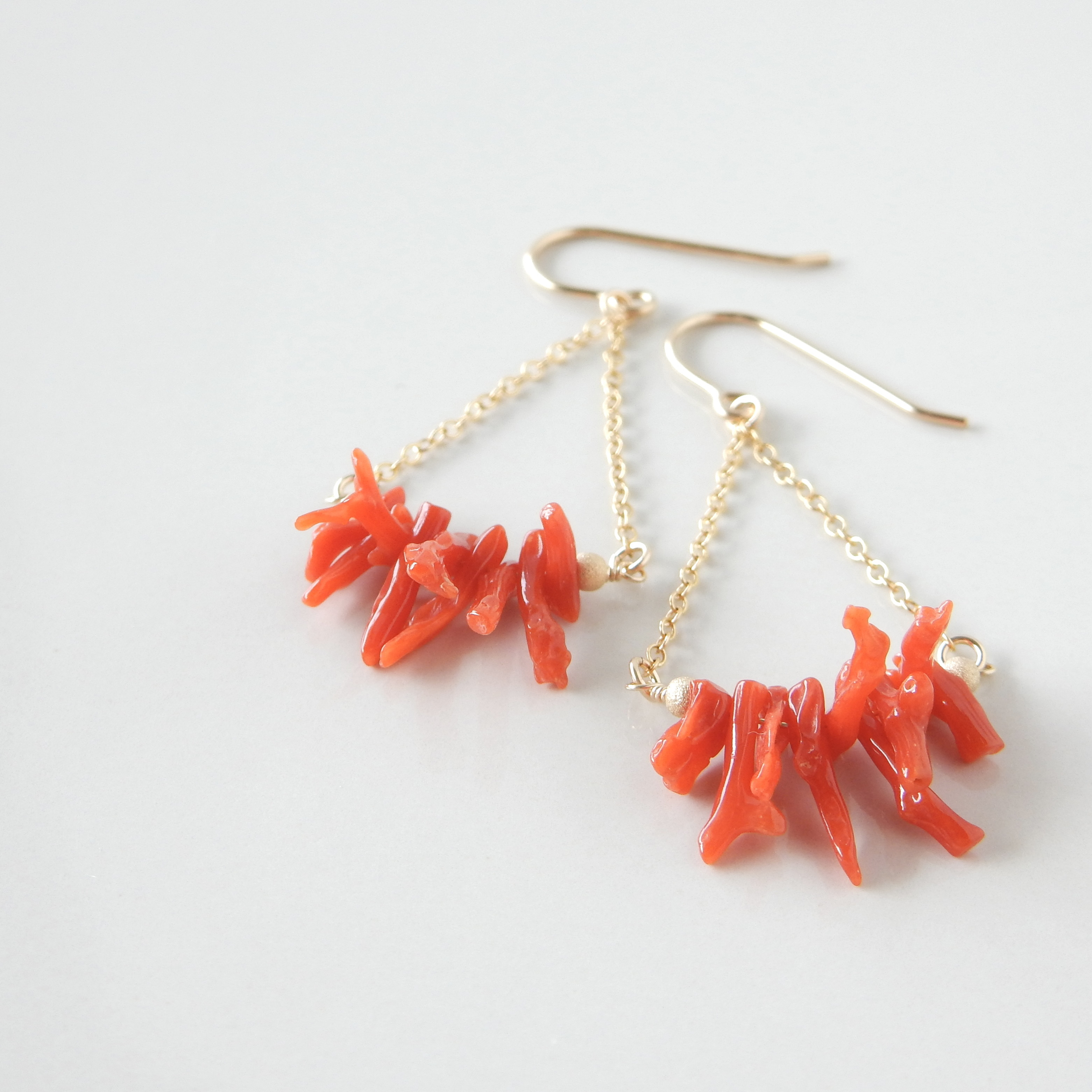 レッドコーラル（枝）ピアス/イヤリング 14kgf【1497】