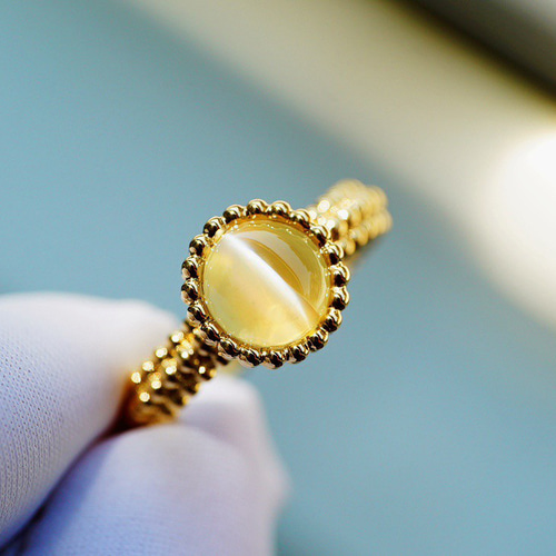 猫」天然クリソベリルキャッツアイ K18 リング 1.1ct 指輪・リング