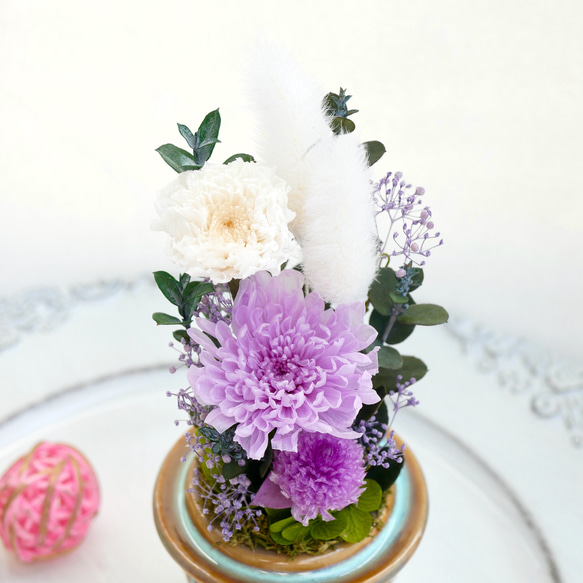 「仏花」パープルことね菊とユーカリのプリザーブドフラワーのガラスドーム＜受注制作＞ 3枚目の画像