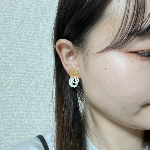特売 あんずの花とビーズタッセルのアクセサリー ビーズ お花 小ぶり ピアス