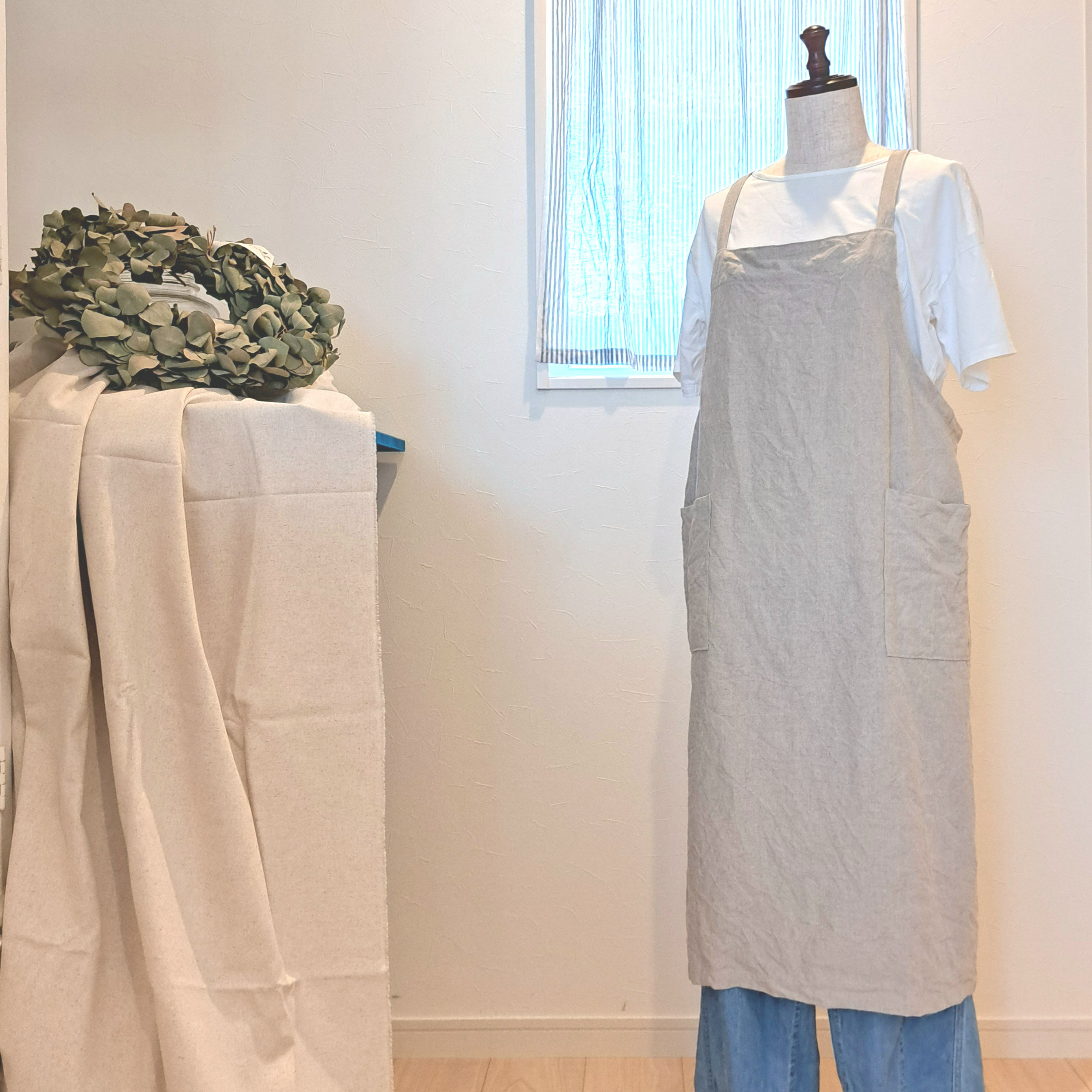 リネンのかぶるだけ簡単エプロン(キナリ)