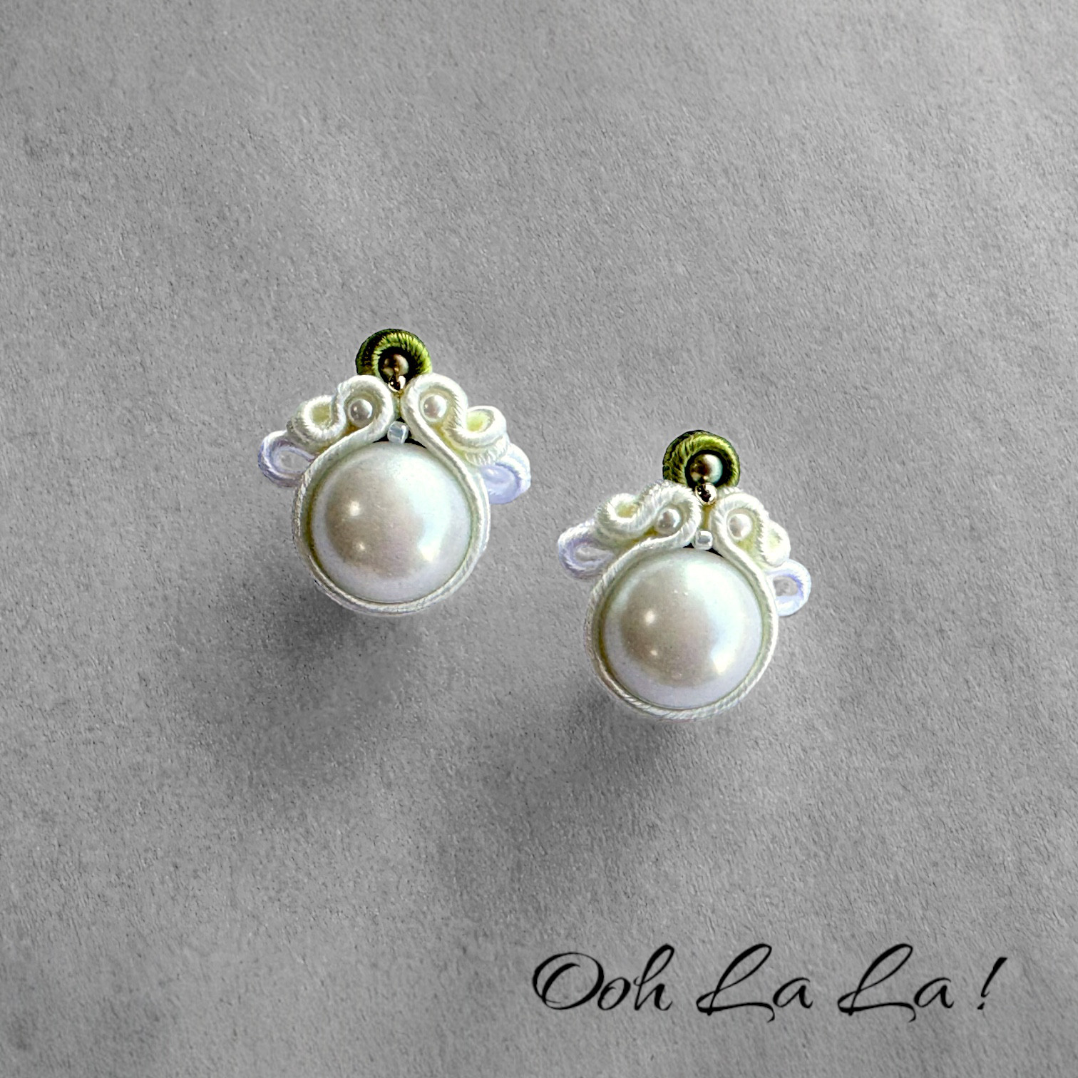 「シュウマイ」　ソウタシエ　ピアス　中華　焼売　グリンピース