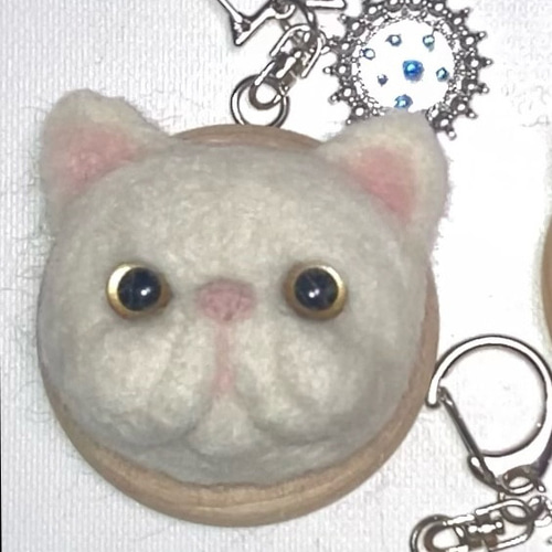 受注製作 猫のキーホルダー 羊毛フェルト 羊毛フェルト ☆羊毛フェルト