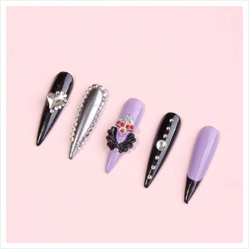 P317黒《4ペア》ネイルパーツ 羽根 天使 ブラック ゆめかわ