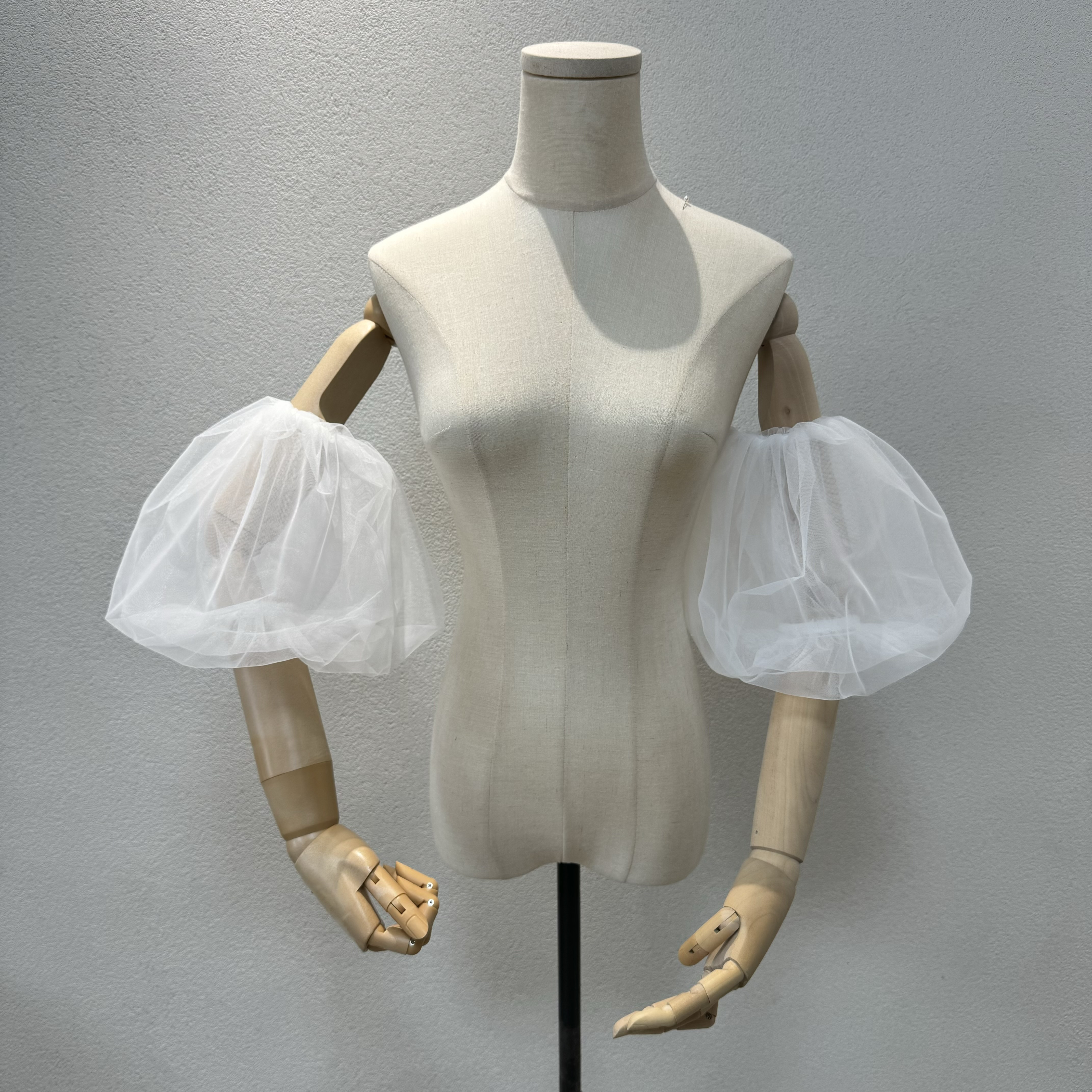 上質な袖！可愛い袖　ソフトチュール　お色直し　二の腕カバー　成人式/音楽会　ウェディングドレス　袖のみ　サイズオーダー可 4,466円