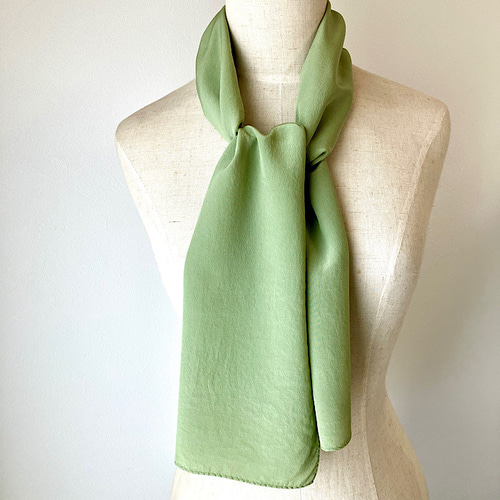 SALE❣️よもぎ緑染めシルクデシンストール＊草木染め ストール