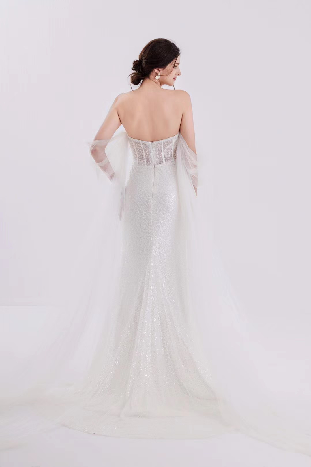 激売れ人気商品！キラキラチュール　二の腕カバー　袖あり　スリット　カラードレス　オフショルダー　パーティードレス　豪華