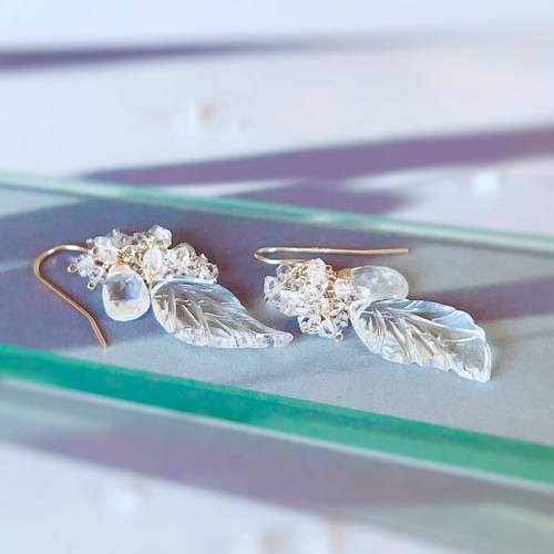 クリスタルムーンカービング　14Kgfピアス クリスタルムーンカービング 14Kgfピアス 高品質 ロッククリスタル