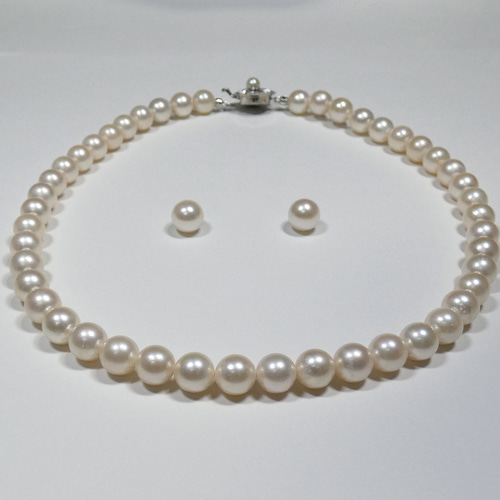 【極上】アコヤ　本真珠　パール　ネックレス　ラウンド　国産 アコヤ本真珠ネックレス 日本産 8.5-9.0mm / 9.2mm珠パール